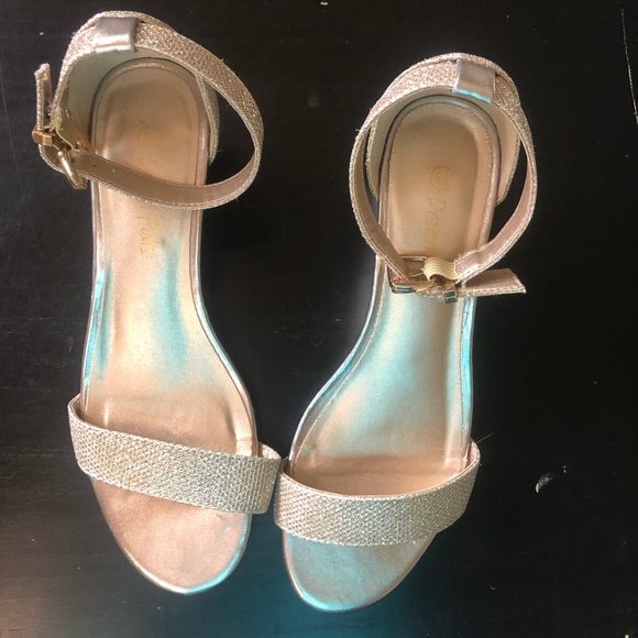 Gold Sandals - Picture 3 of 4